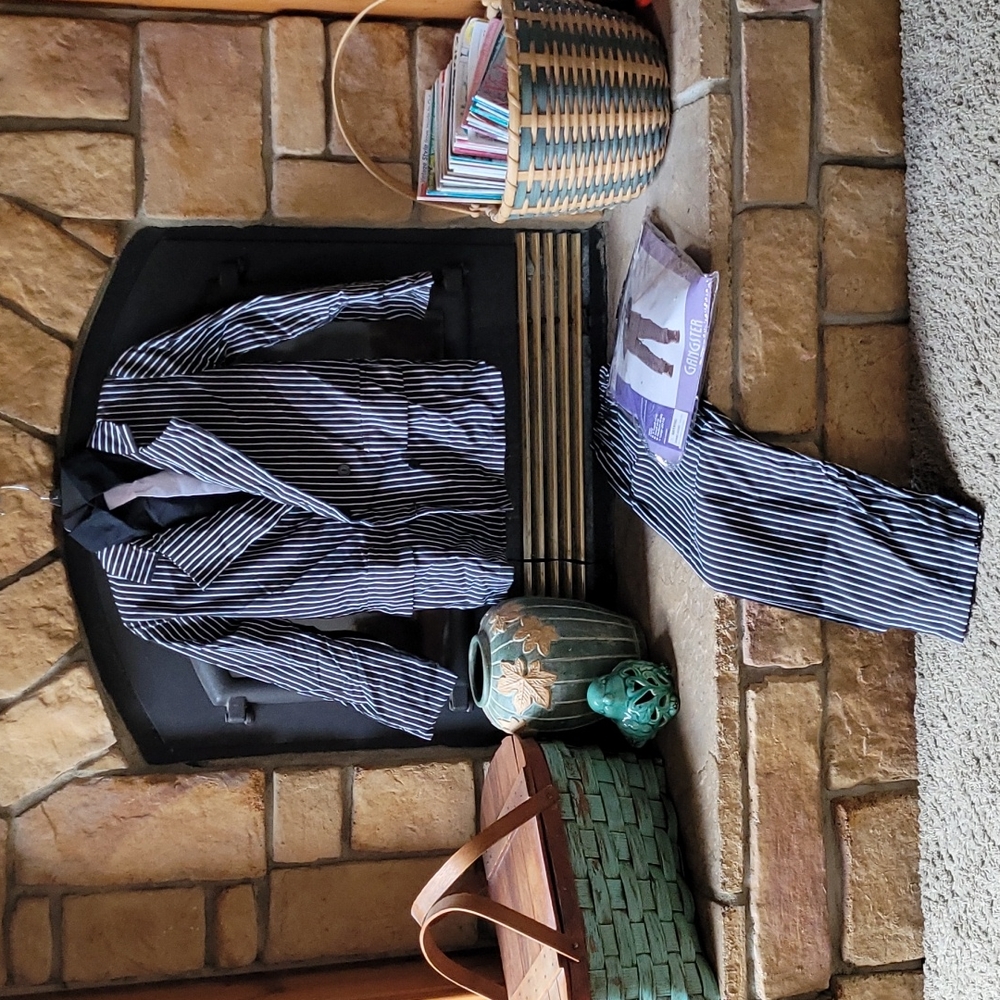 Boy's Gangster Costume.  Large 10-12.